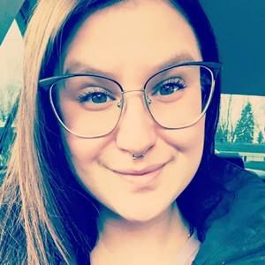 Meet your Posher, Jade